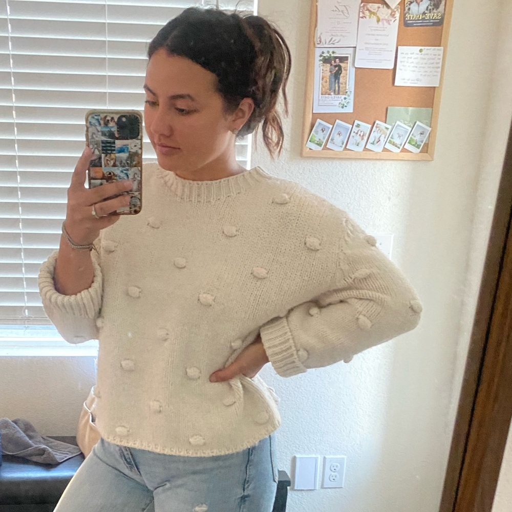Off white polka dot sweater knitted